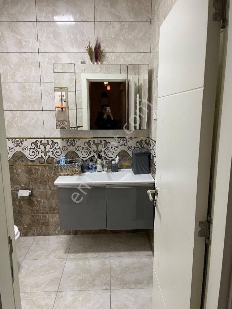 Millet Caddesi Satılık 2+1 100 M2 Bakımlı Full Eşyalı Daire - Görsel 11