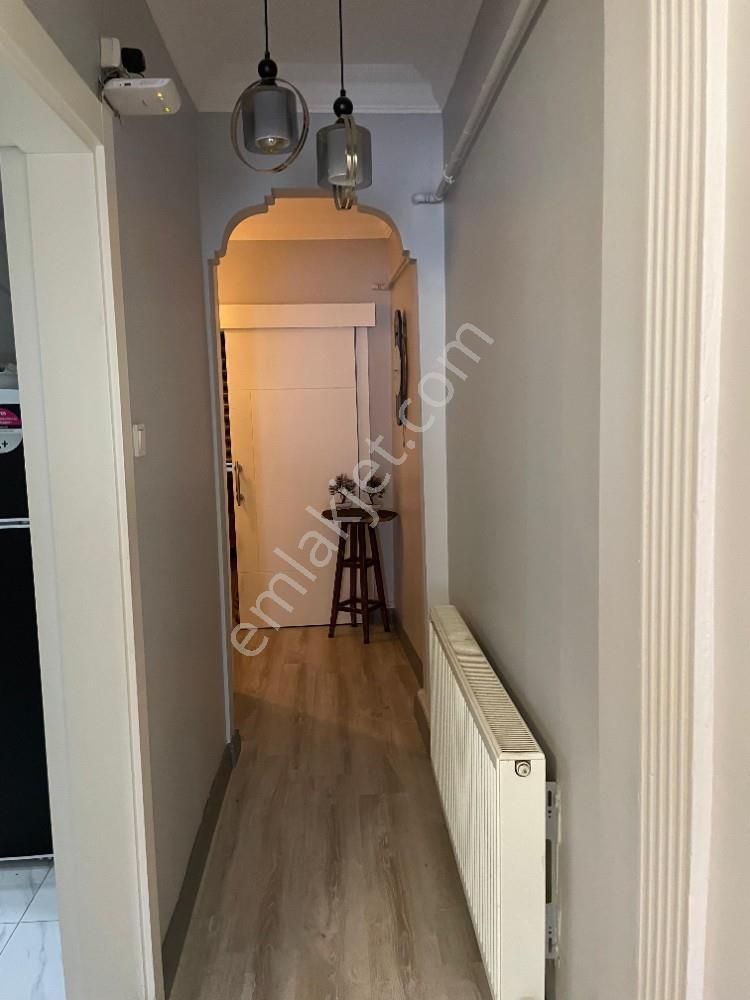 Millet Caddesi Satılık 2+1 100 M2 Bakımlı Full Eşyalı Daire