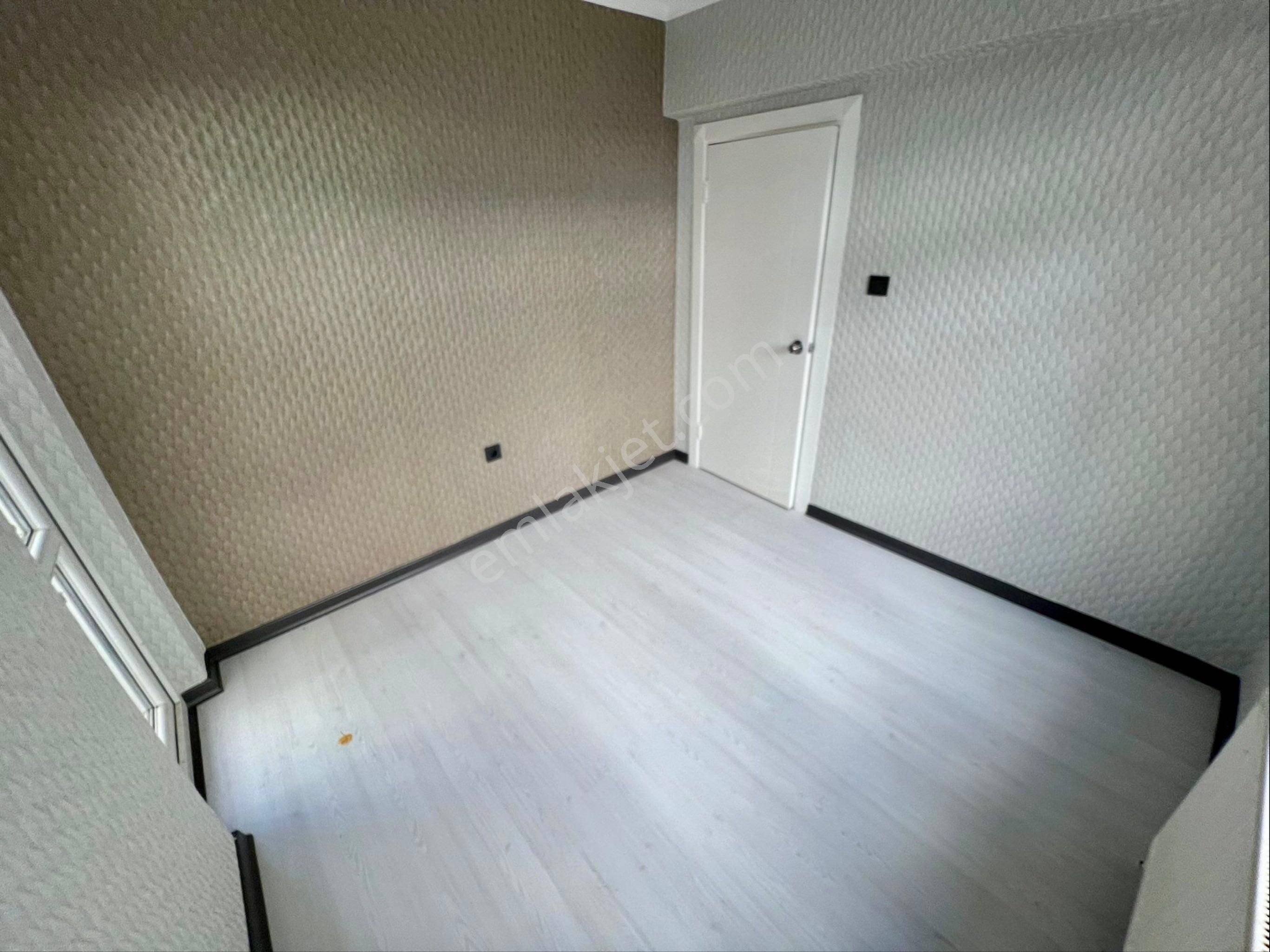 Sanatoryum Cadde Yanı Ara Katta Full Yapılı Masrafsız 3+1 - Görsel 9