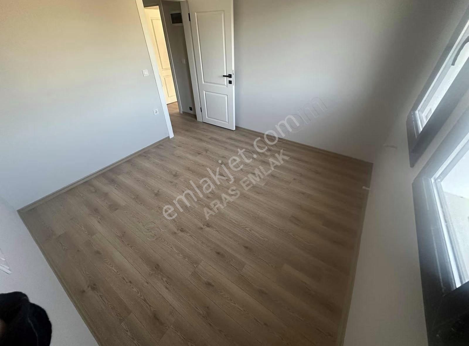 Aras'dan Çalıcada Havuzlu Site İçinde 2+1 Daire - Görsel 9