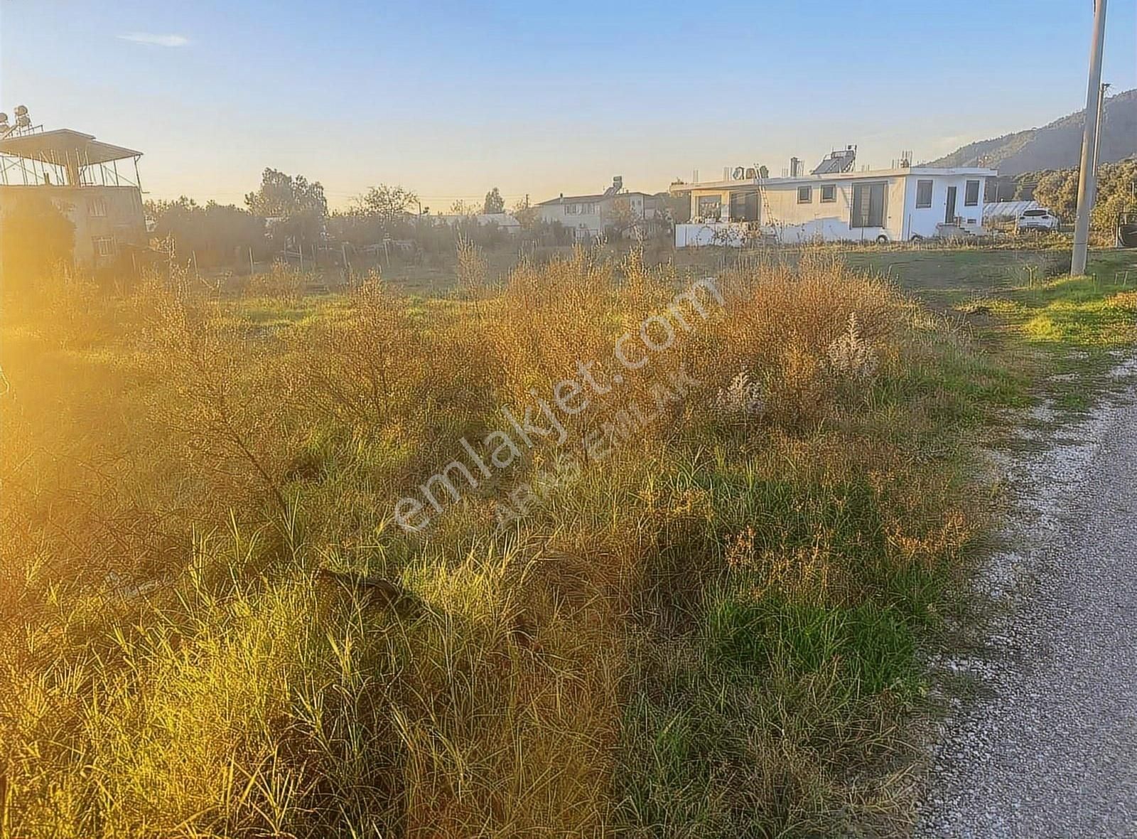 Çamköy'de Acil Satılık 400 M2 Tarla - Görsel 2