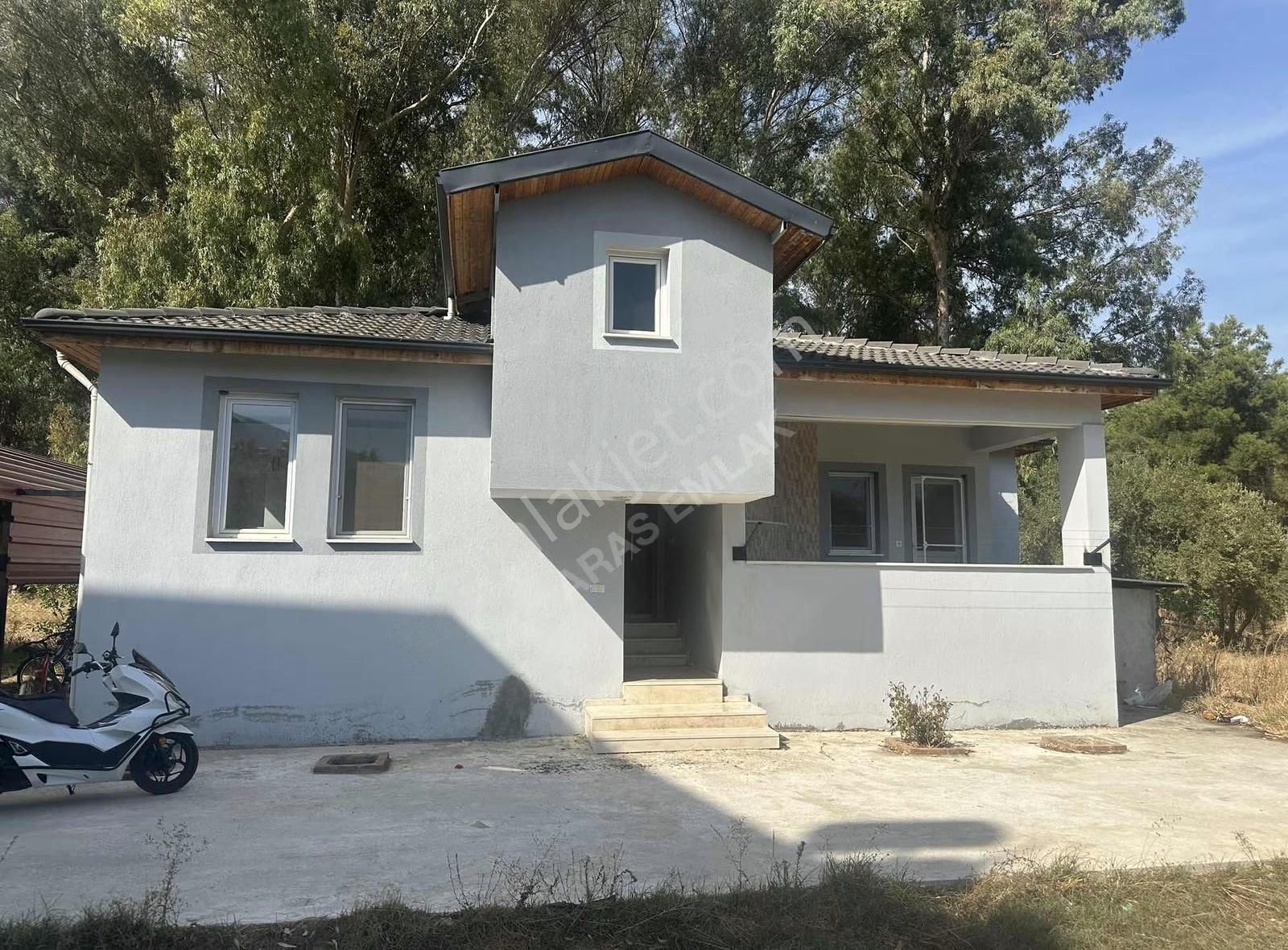 Aras'dan Esenköyde Fırsat Müstakil Geniş Ve Ferah 120 M2 Ev