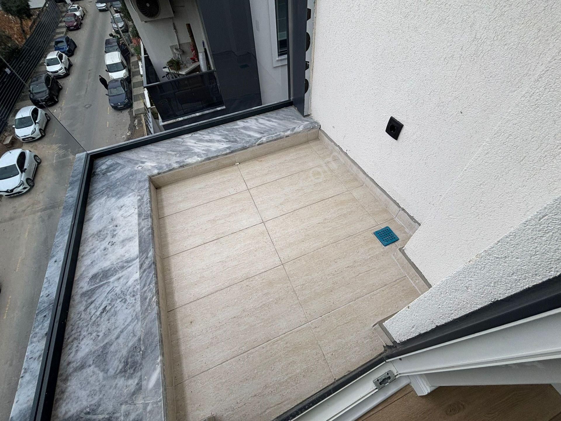 Kaçmaz'dan Altıntepe De Deniz Manzaralı Ön Cephe 3+1 Dubleks - Görsel 16