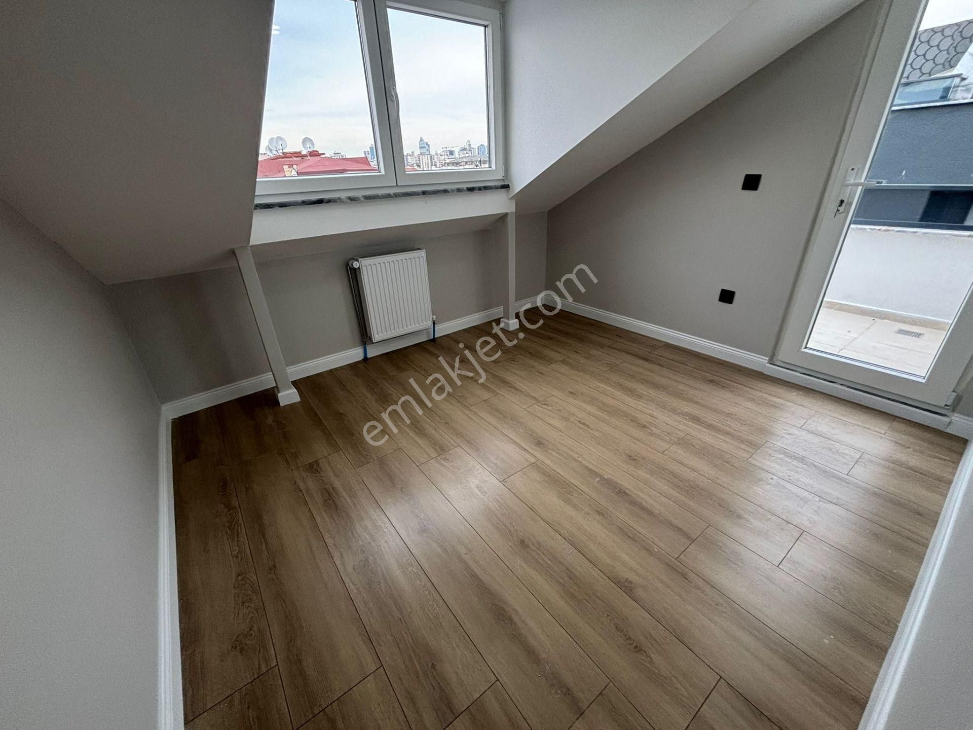 Kaçmaz'dan Altıntepe De Deniz Manzaralı Ön Cephe 3+1 Dubleks - Görsel 20