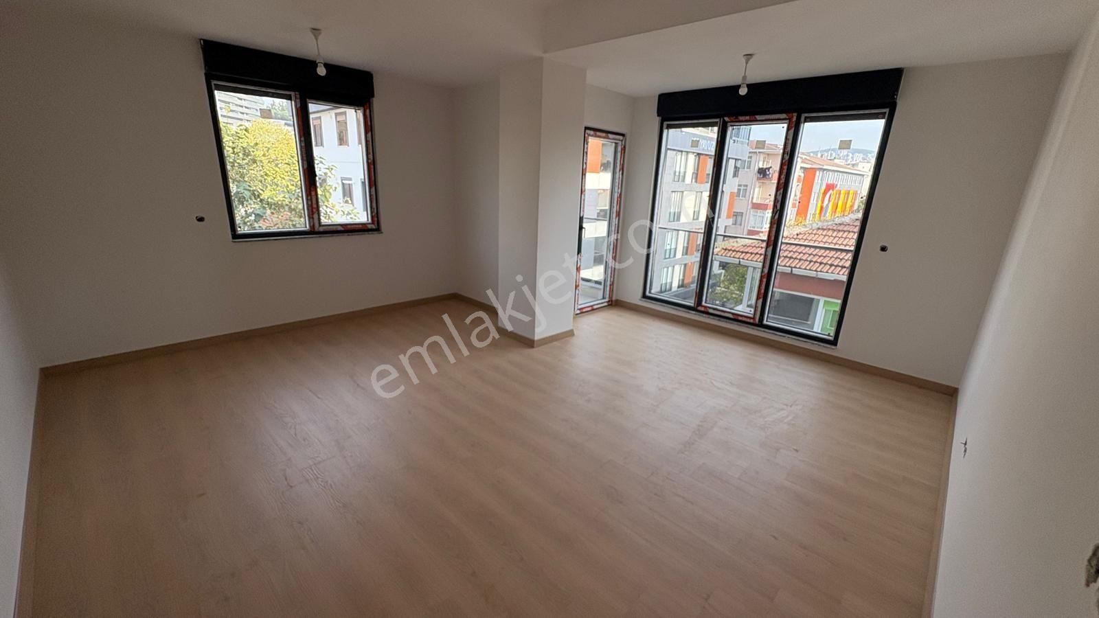 _ala_küçükyalı Merkez'de Sıfır Geniş Ön Köşe 3+1 Daire - Görsel 33