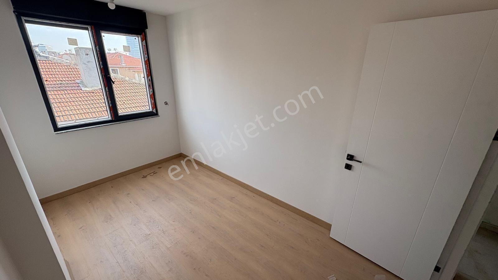 _ala_küçükyalı Merkez'de Sıfır Geniş Ön Köşe 3+1 Daire - Görsel 13