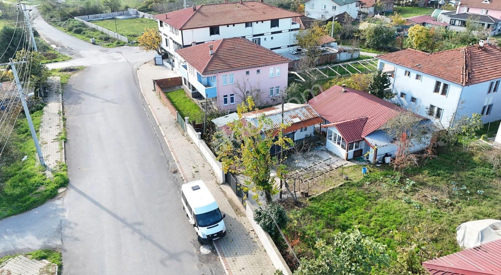 Şehrin Karmaşasından Uzak Bahçeli Müstakil 2 Ev - Görsel 3
