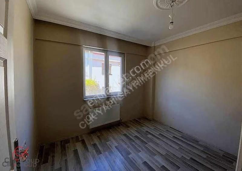 Clk'dan 75.yıl Mahallesinde Kiralık 3+1 Bahçeli Villa - Görsel 6