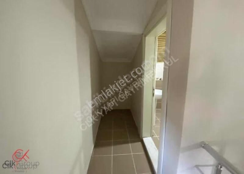 Clk'dan 75.yıl Mahallesinde Kiralık 3+1 Bahçeli Villa - Görsel 2