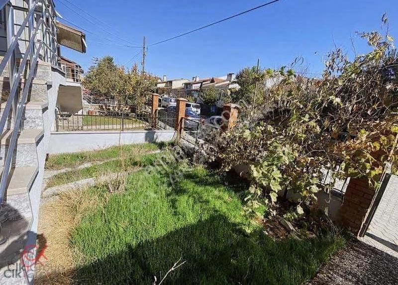 Clk'dan 75.yıl Mahallesinde Kiralık 3+1 Bahçeli Villa - Görsel 8