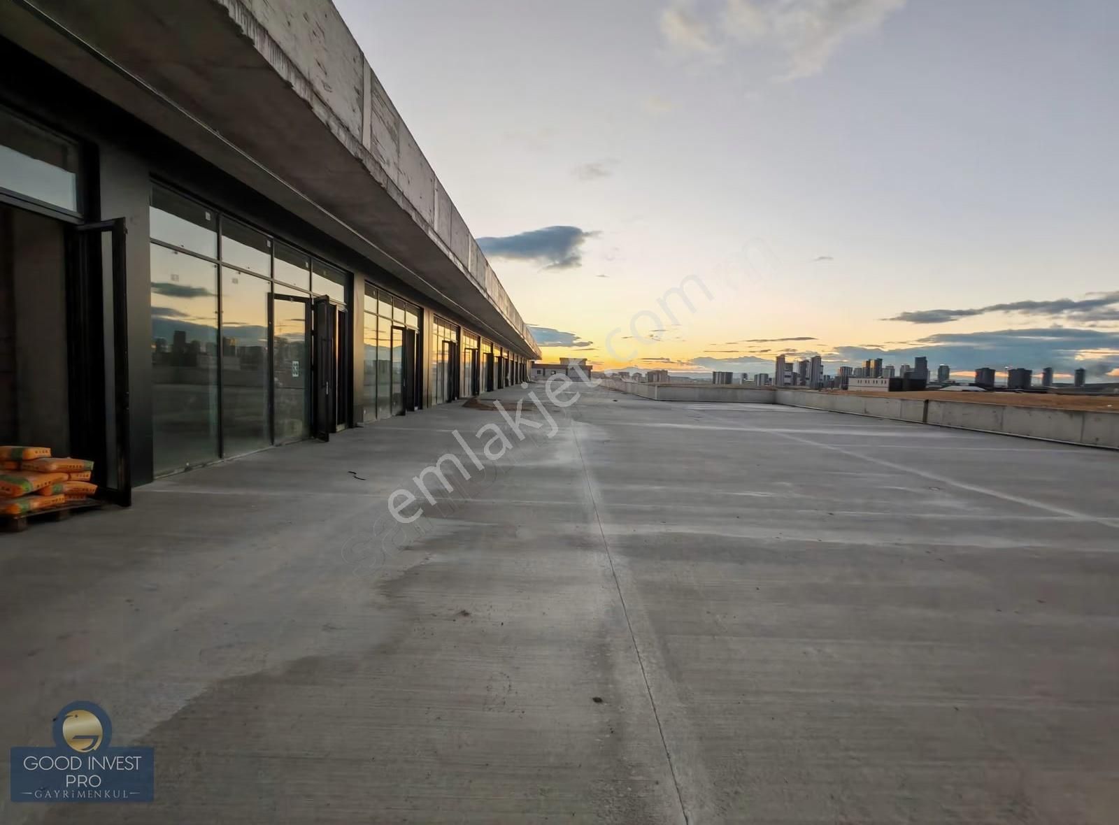 Acil Satılık Anteks Arıkanlar Rota İş Merkezinde İskanlı İş Yeri - Görsel 4