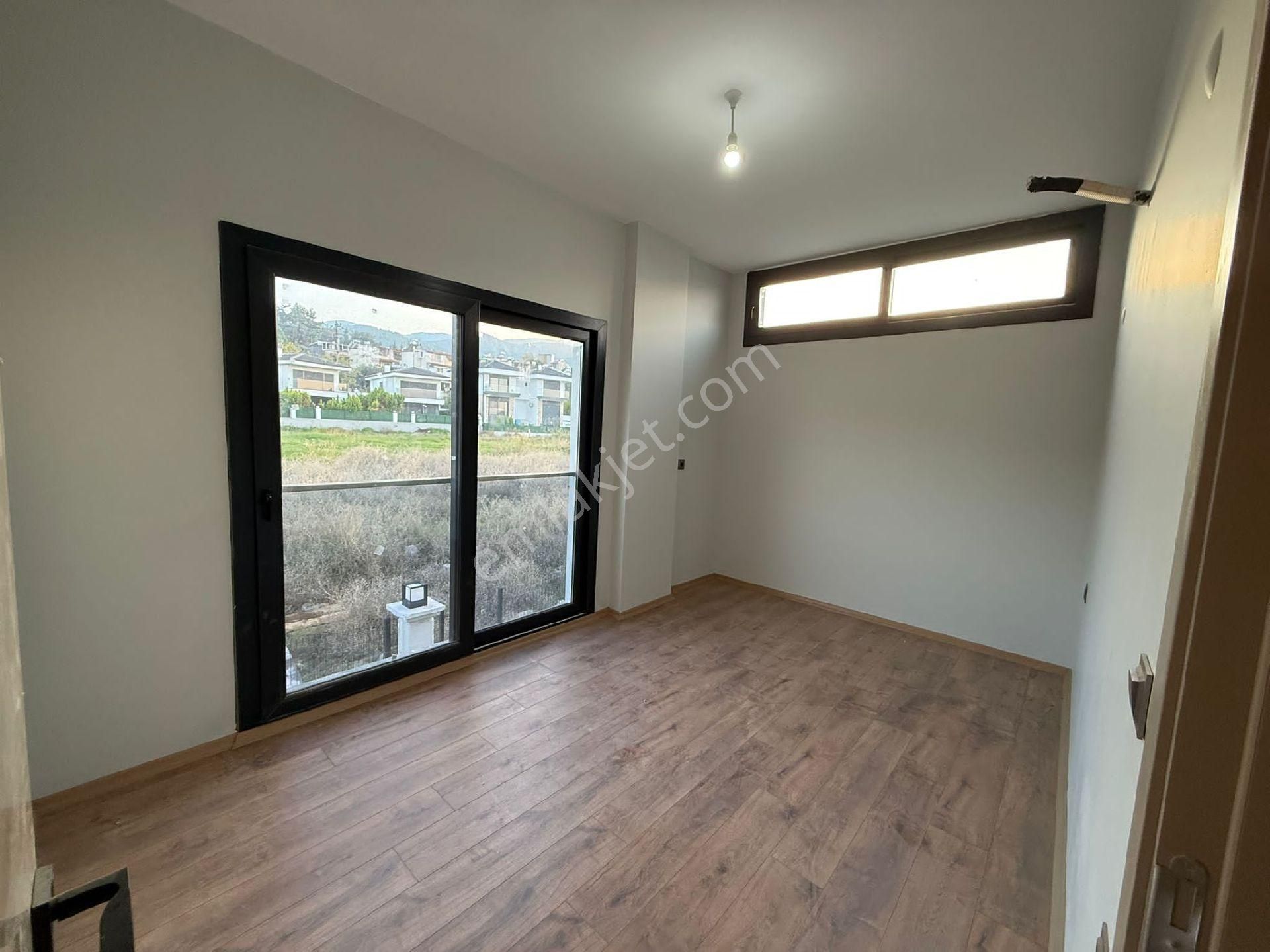 Kusadası Davutlar Sahilde Satılık 3+1 Özel Havuzlu Villa - Görsel 20