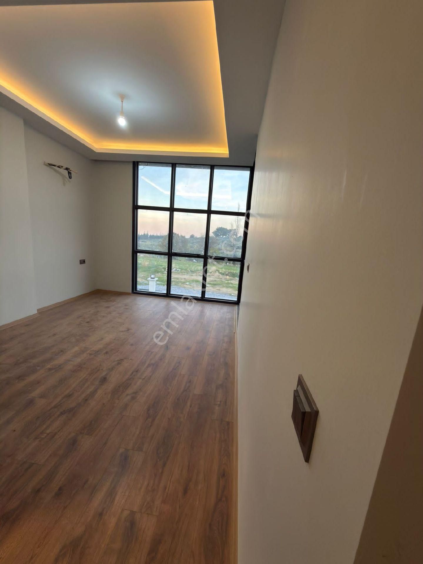 Kusadası Davutlar Sahilde Satılık 3+1 Özel Havuzlu Villa - Görsel 35