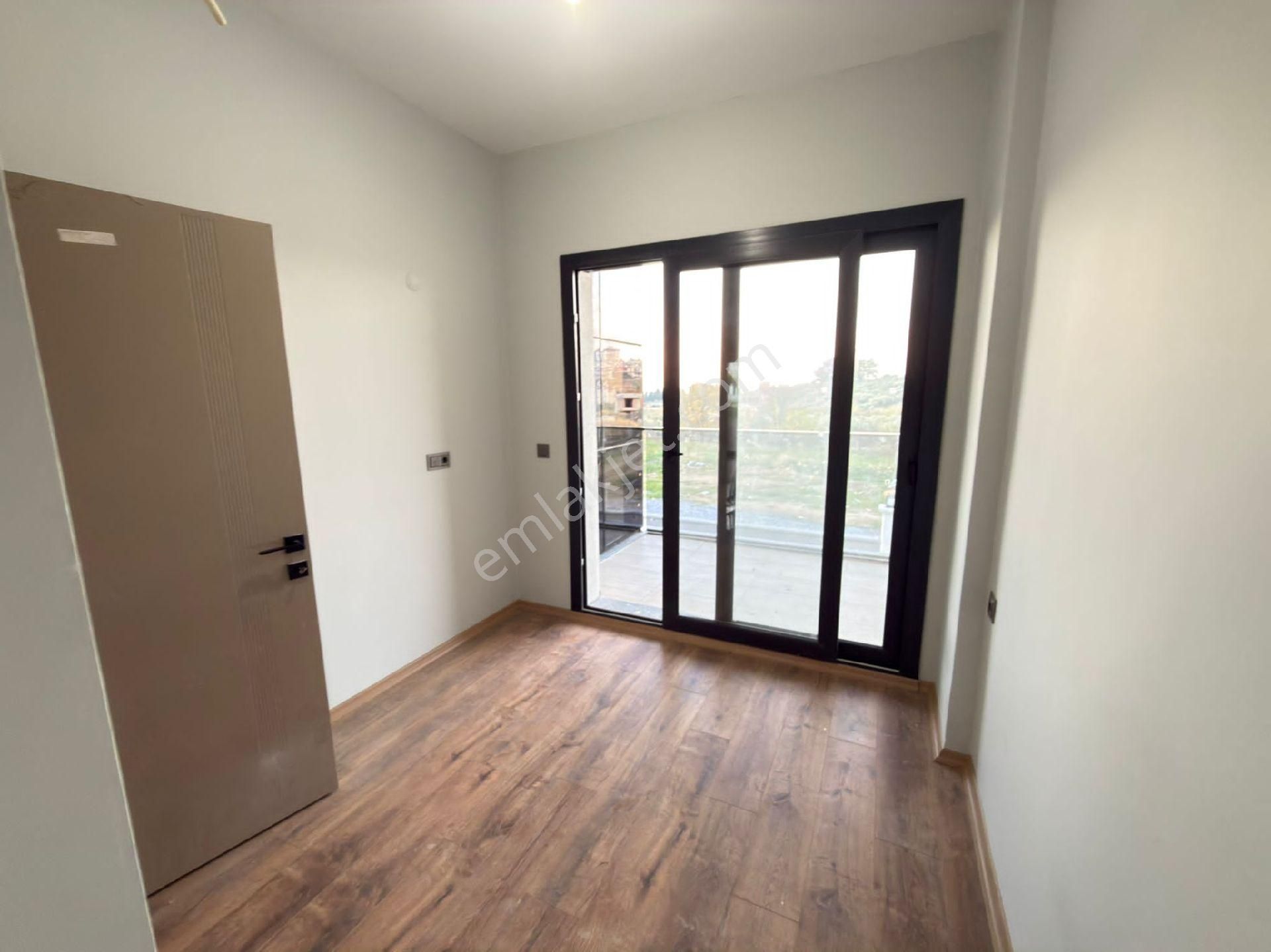 Kusadası Davutlar Sahilde Satılık 3+1 Özel Havuzlu Villa - Görsel 22