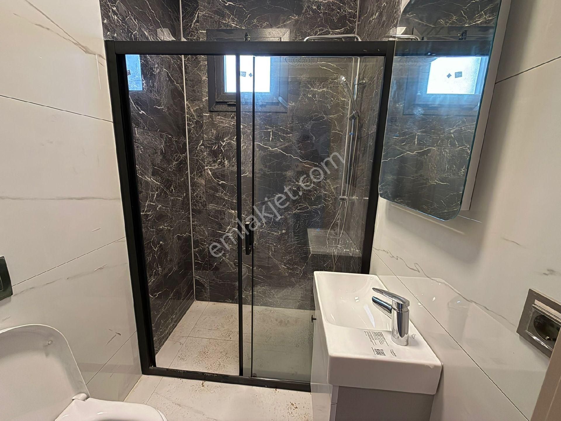 Kusadası Davutlar Sahilde Satılık 3+1 Özel Havuzlu Villa - Görsel 7