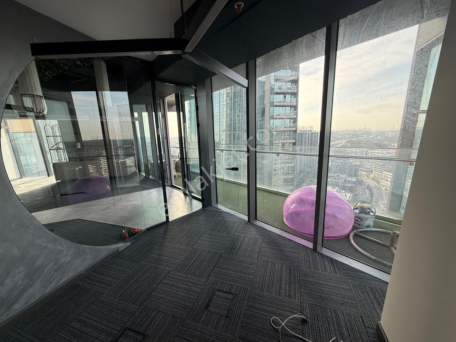 Kiralık Ofis Skyland'te Balkonlu Prestijli Remax Astyle - Görsel 20