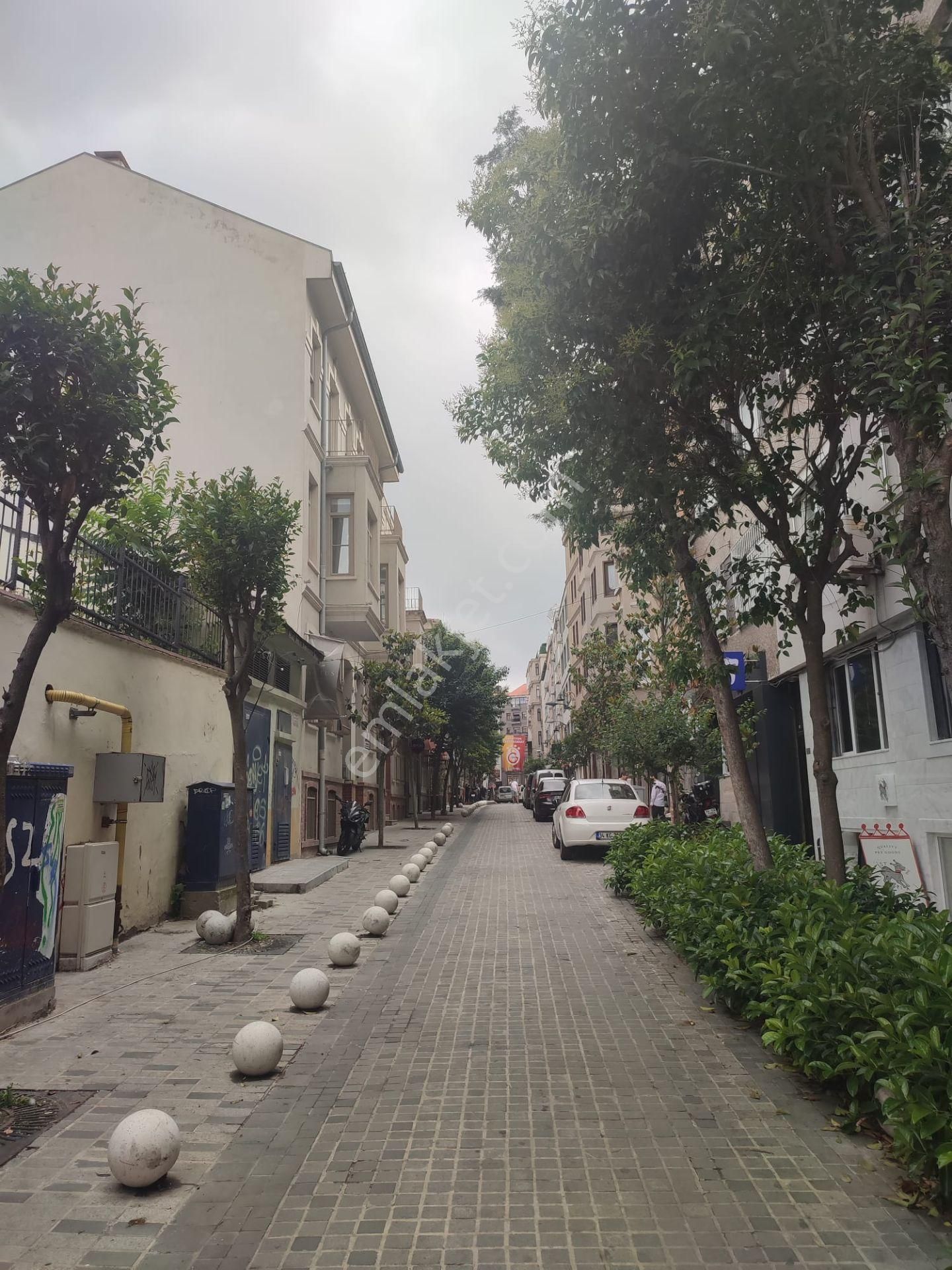 Suna Tabakçı'dan Şişli Osmanbey Kiralık 8 Katlı Ticari Bina - Görsel 32