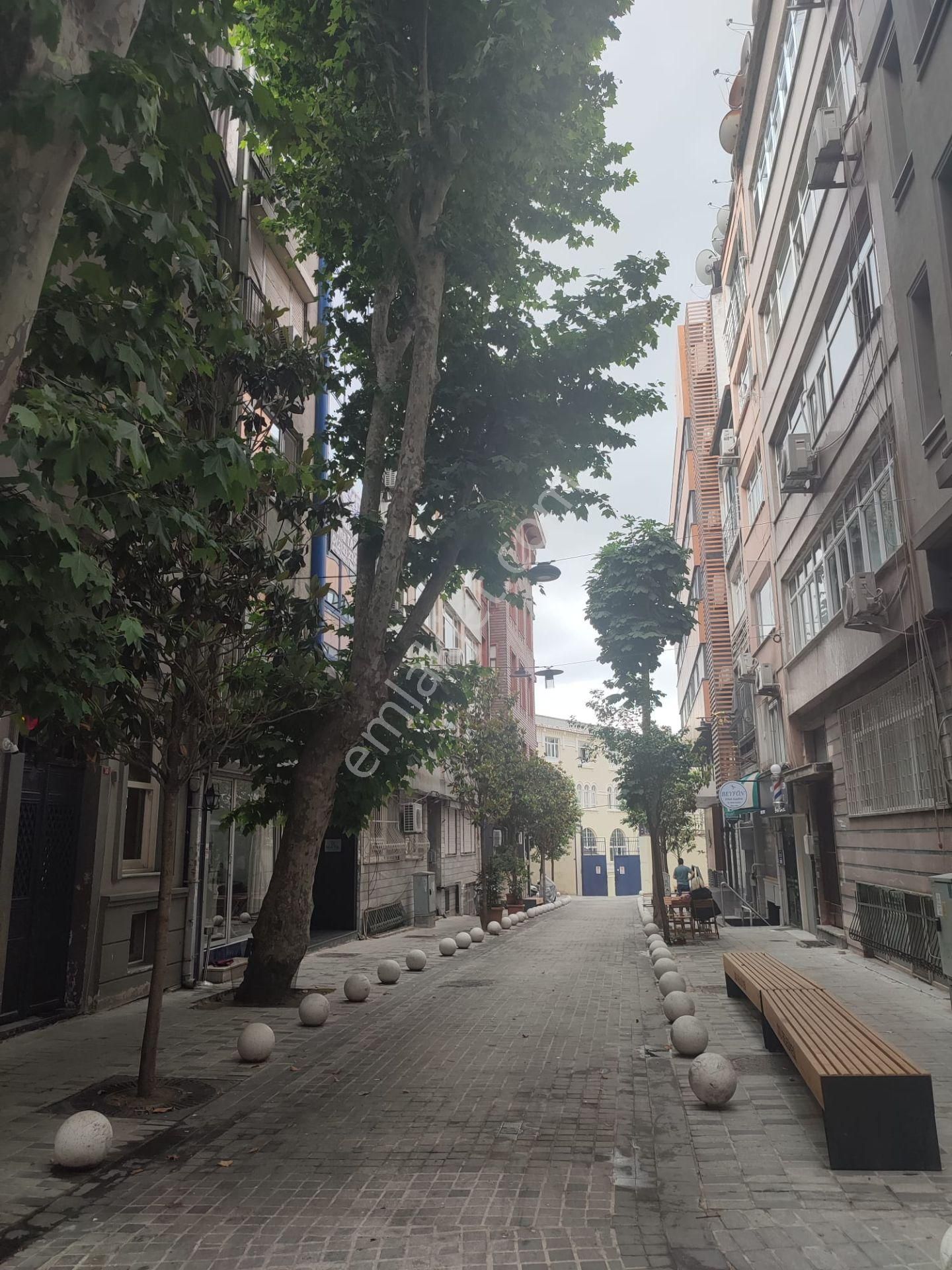 Suna Tabakçı'dan Şişli Osmanbey Kiralık 8 Katlı Ticari Bina - Görsel 34