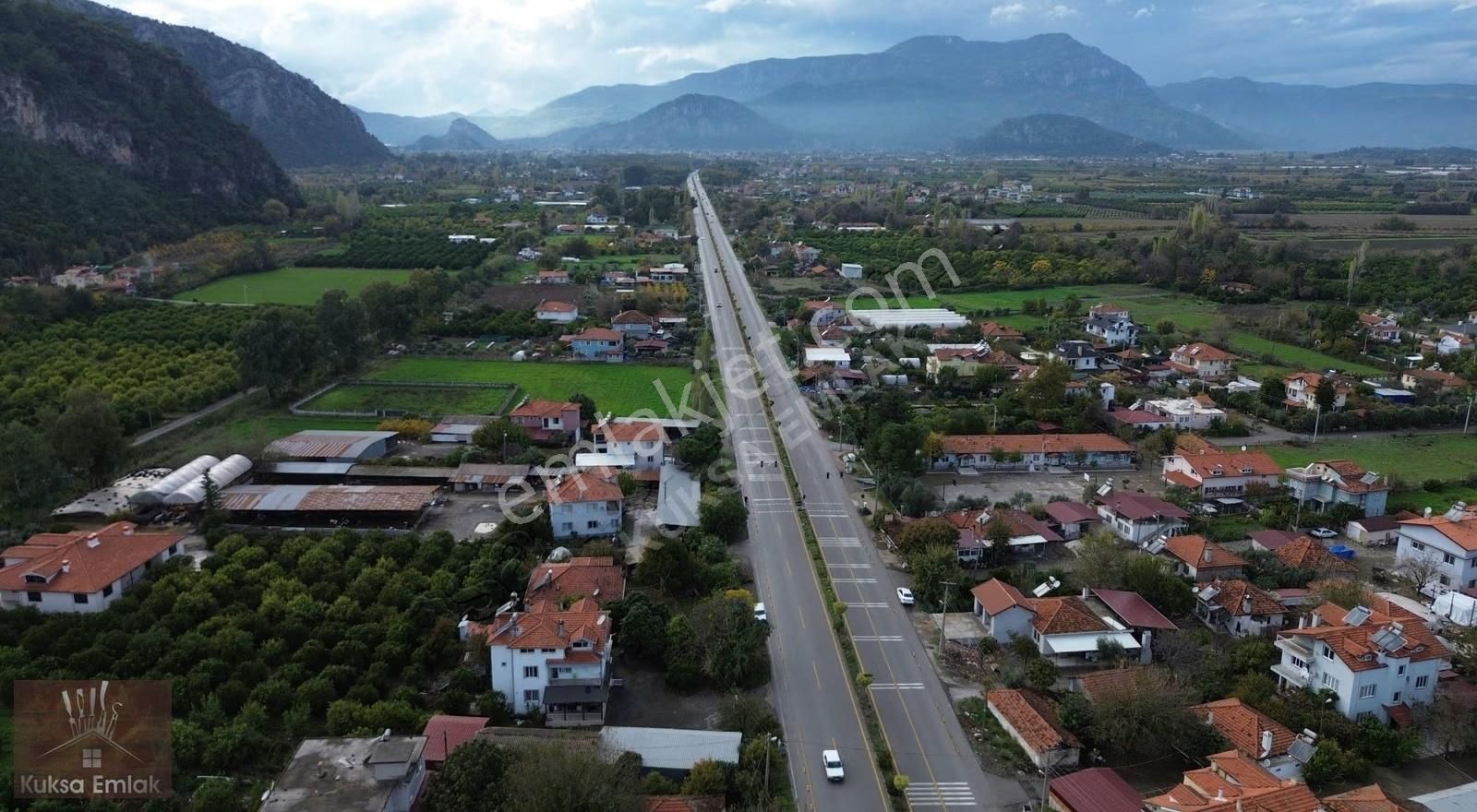 Okçular Mahallesinde Yatırımlık 923m2 Tarla - Görsel 12