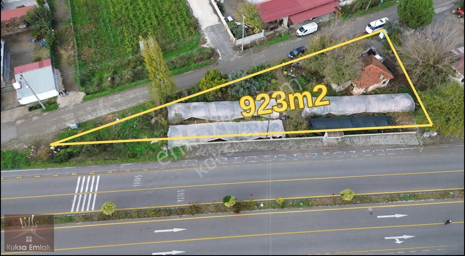 Okçular Mahallesinde Yatırımlık 923m2 Tarla - Görsel 3