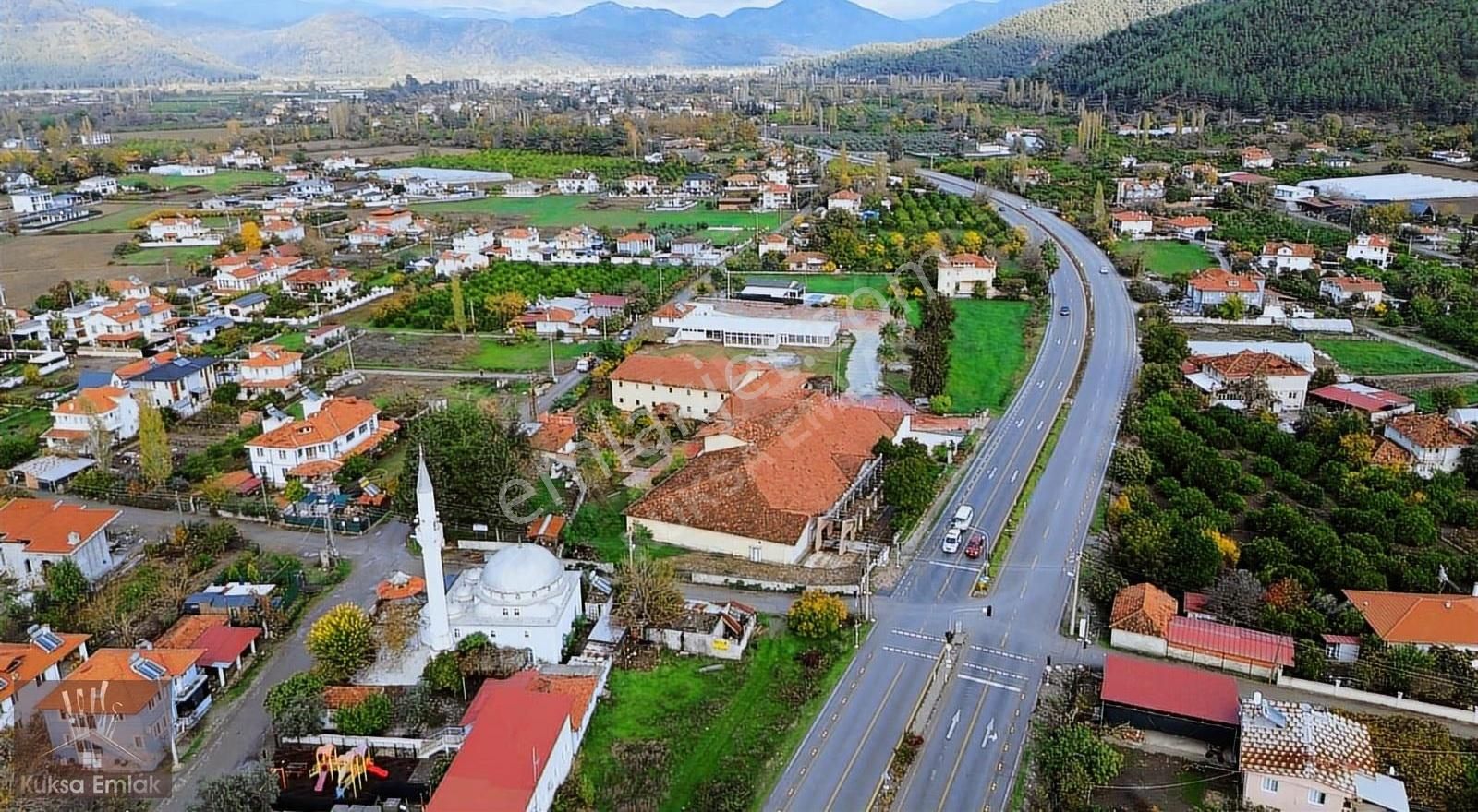 Okçular Mahallesinde Yatırımlık 923m2 Tarla - Görsel 8