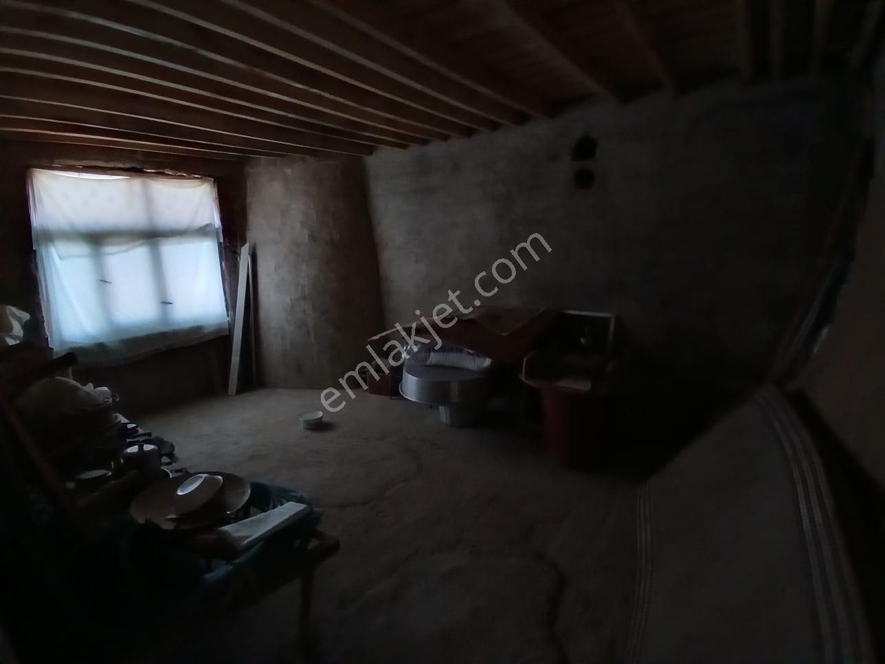 Akçay Emlak'tan Akşehir Nimetullah Nahçivani Ortaokulu Yanında Doğalgazlı Satılık Müstakil Ev - Görsel 17