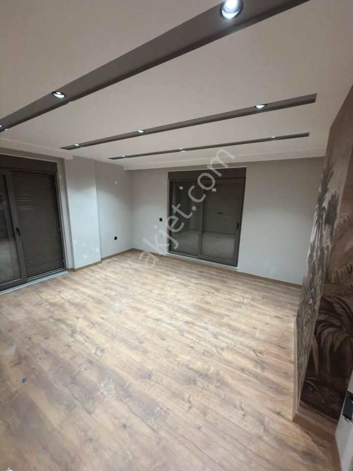 Varsak Karşıyakada 2+1 Ultra Lüks Tramvay-okul Dibi Harika Daireler - Görsel 3