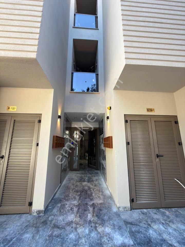 Varsak Karşıyakada 2+1 Ultra Lüks Tramvay-okul Dibi Harika Daireler - Görsel 18