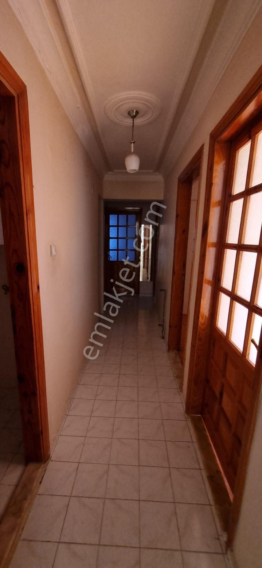 Aydın Nazilli Yöntem Emlaktan Turan Mahallesinde Çarşıya Yakın Arakat Kiralık 3+1 Daire - Görsel 5