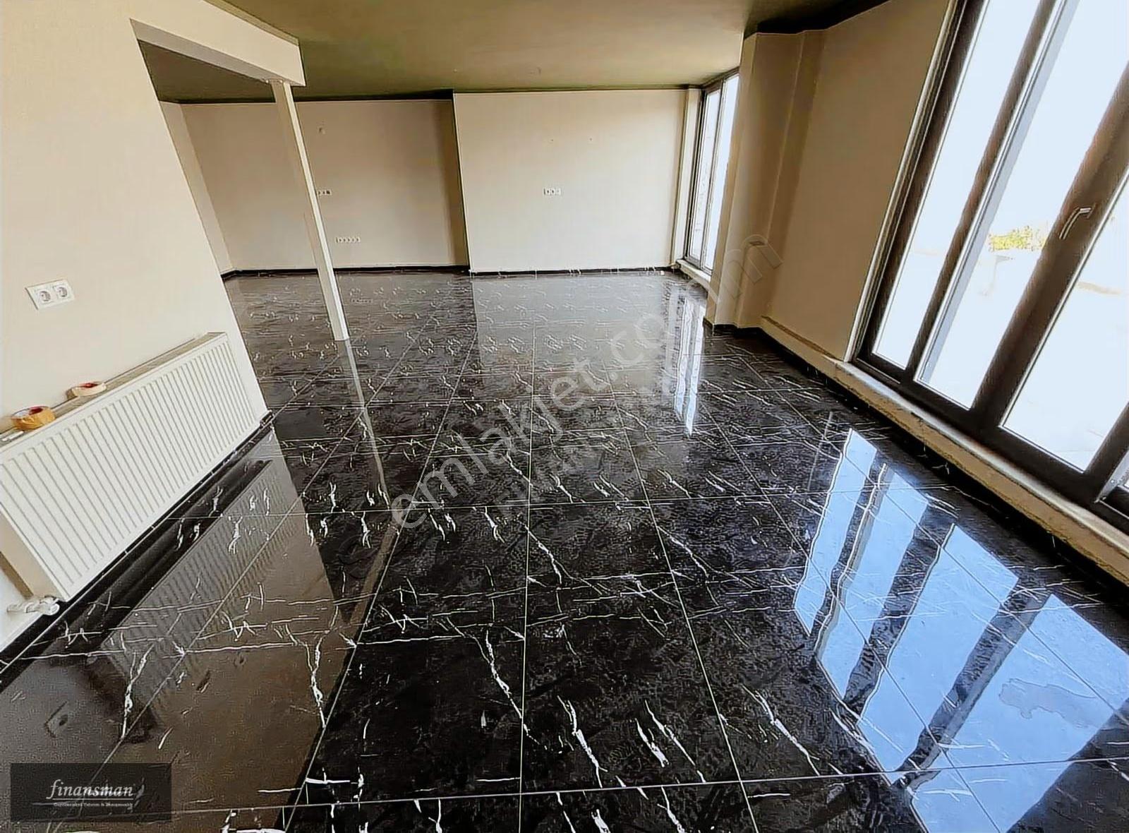 Beyoğlu - Ömer Hayyam'da - Teraslı - Manzaralı - Geniş Daire - Görsel 28