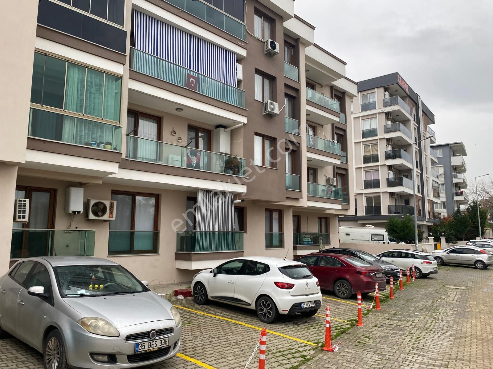 Ulukent'in Kalbinde Tadilatsız Yatırım Fırsatı Satılık 2+1 Daire