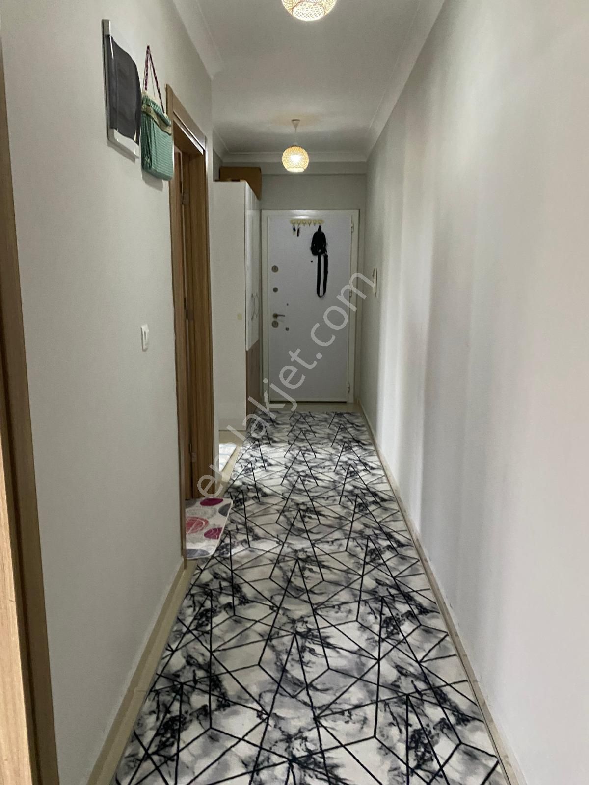 Ulukent'in Kalbinde Tadilatsız Yatırım Fırsatı Satılık 2+1 Daire - Görsel 16