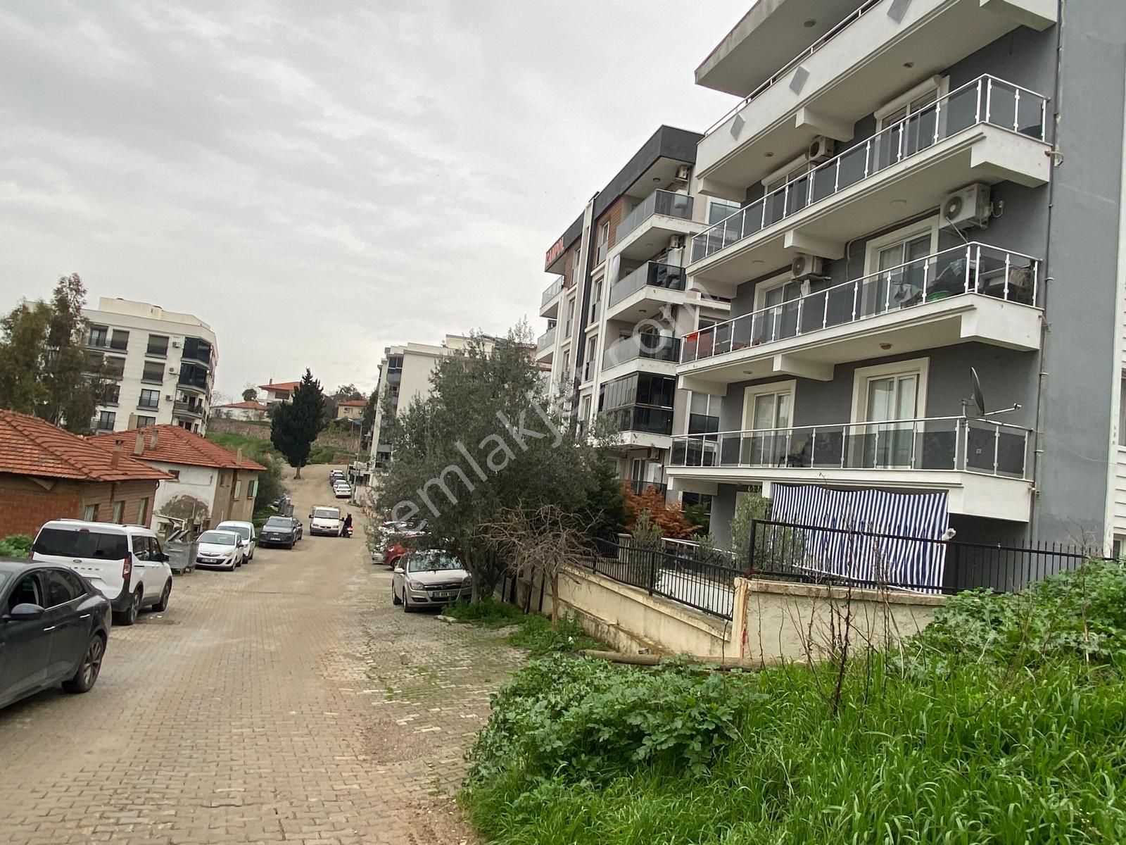 Ulukent'in Kalbinde Tadilatsız Yatırım Fırsatı Satılık 2+1 Daire - Görsel 8