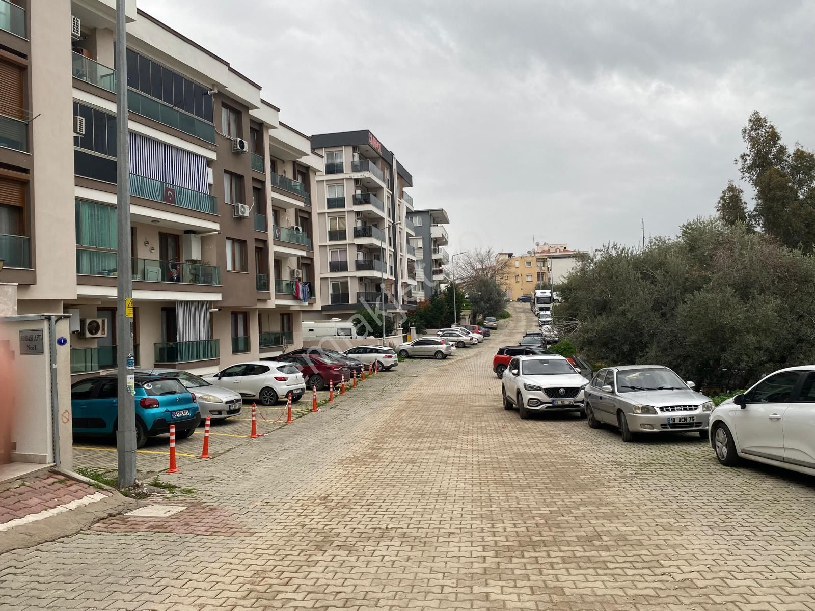 Ulukent'in Kalbinde Tadilatsız Yatırım Fırsatı Satılık 2+1 Daire - Görsel 9