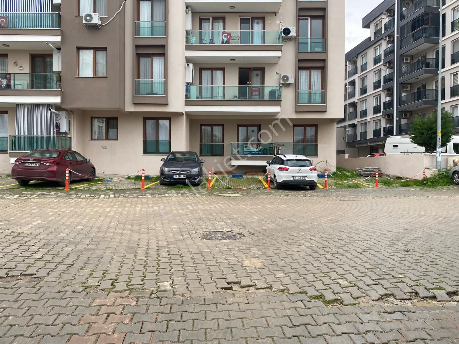 Ulukent'in Kalbinde Tadilatsız Yatırım Fırsatı Satılık 2+1 Daire - Görsel 4