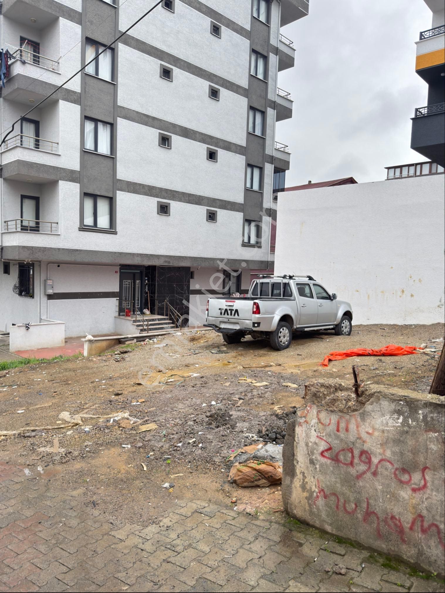 Mimar Sinan Mahallesinde Konu Yapımına Uygun Aile Binasına Uygun 189 Metre Arsa - Görsel 4