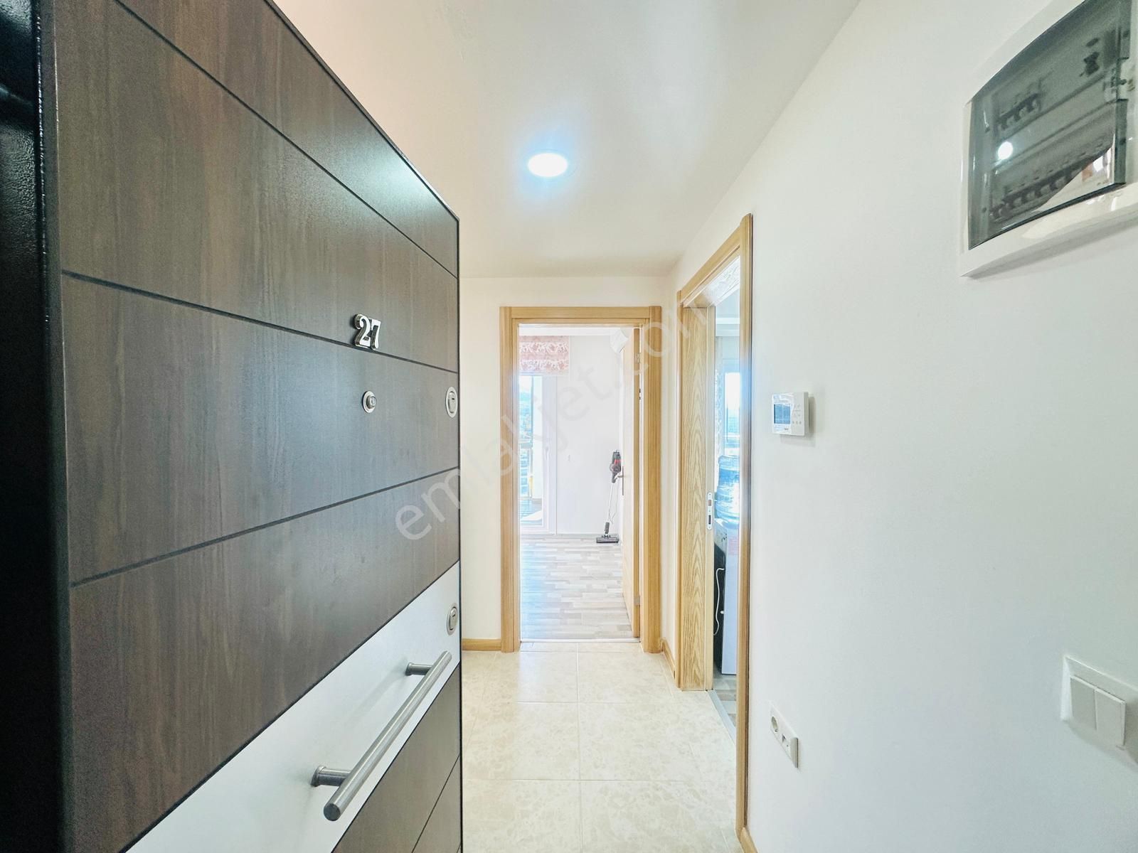 İkiçeşmelik'te Havuzlu Sitede Doğalgazlı Eşyalı 4+1 Çatı Dubleks - Görsel 10