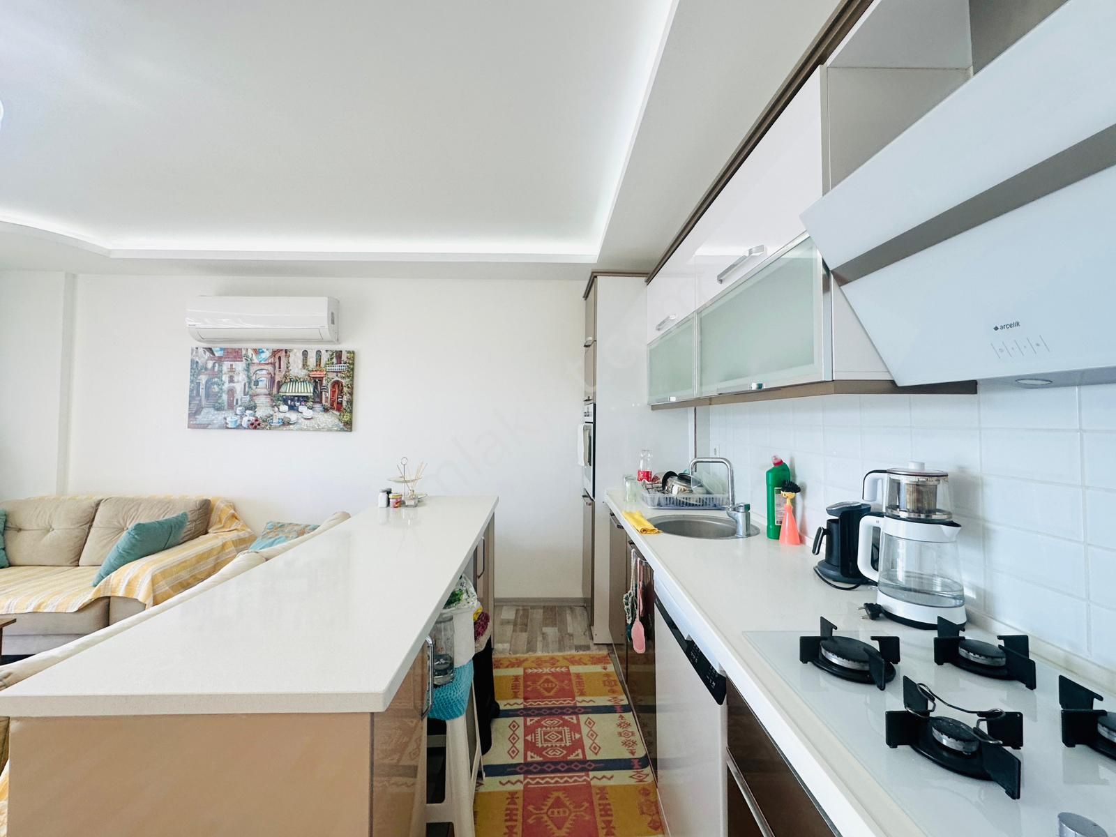 İkiçeşmelik'te Havuzlu Sitede Doğalgazlı Eşyalı 4+1 Çatı Dubleks - Görsel 13