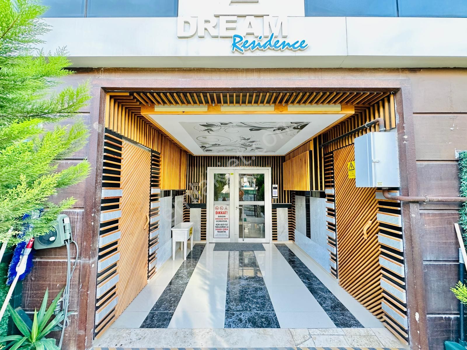 İkiçeşmelik'te Havuzlu Sitede Doğalgazlı Eşyalı 4+1 Çatı Dubleks - Görsel 3