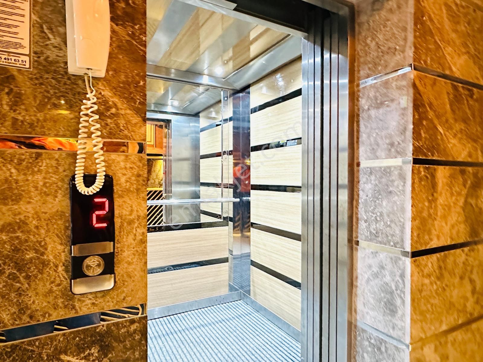 İkiçeşmelik'te Havuzlu Sitede Doğalgazlı Eşyalı 4+1 Çatı Dubleks - Görsel 9