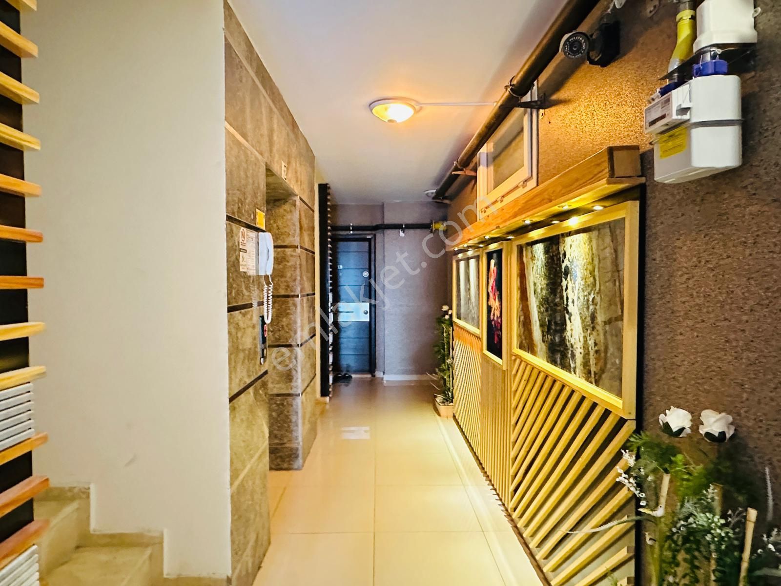 İkiçeşmelik'te Havuzlu Sitede Doğalgazlı Eşyalı 4+1 Çatı Dubleks - Görsel 8