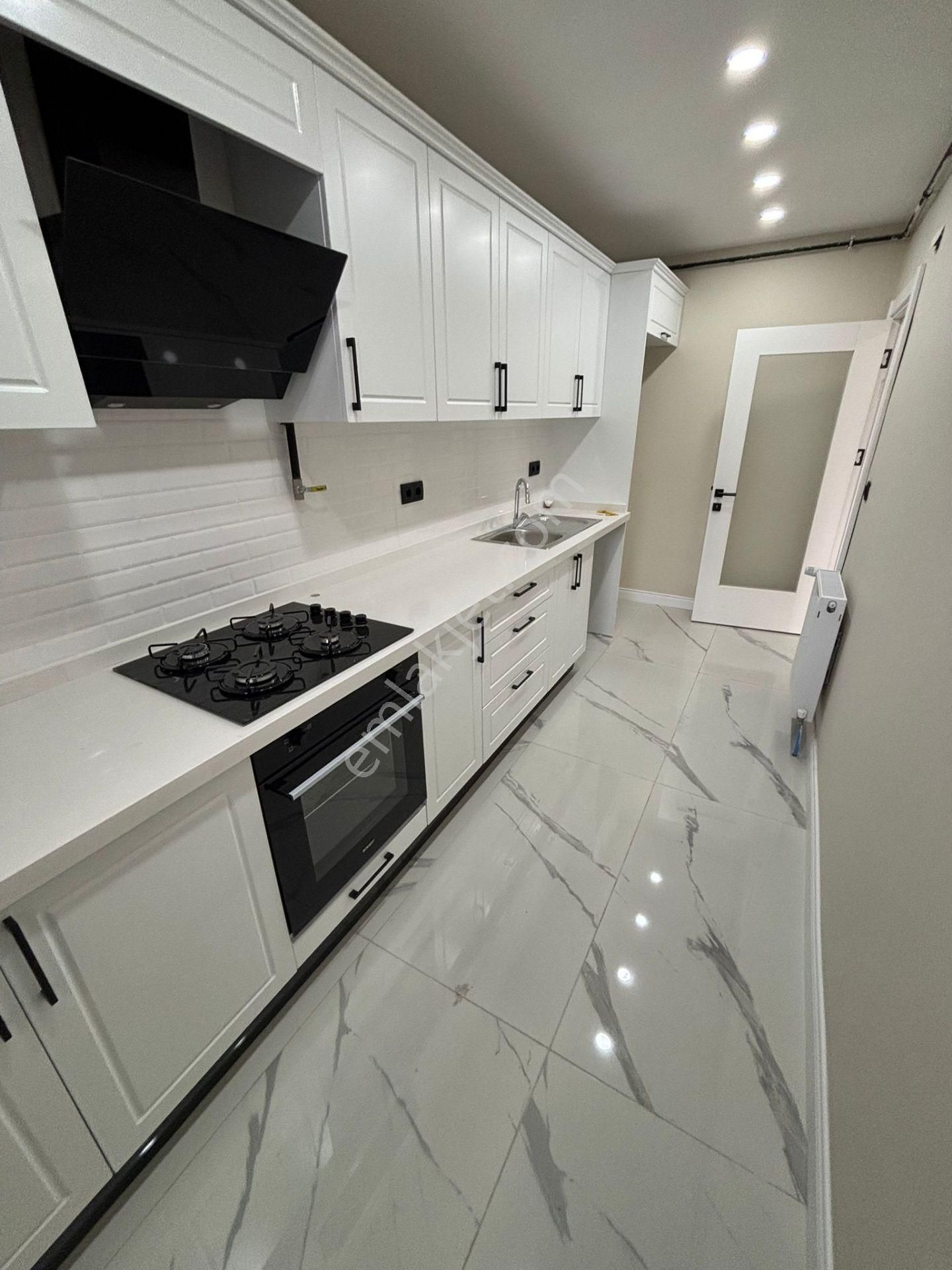 Kaçmaz'dan Altıntepe De Deniz Manzaralı Ön Cephe 2+1 Dubleks - Görsel 14