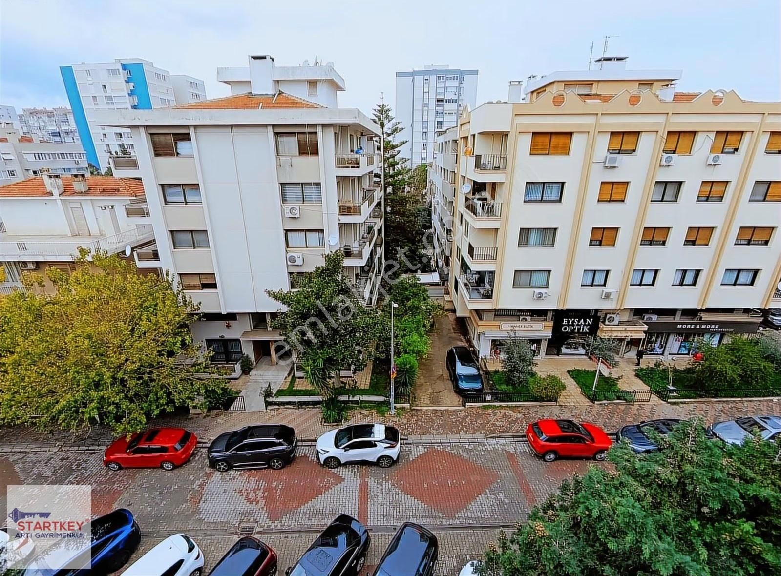 Karşıyaka Bostanlı İsmet Yazar Sokakta 3+1 120 M2 Satılık Daire - Görsel 2