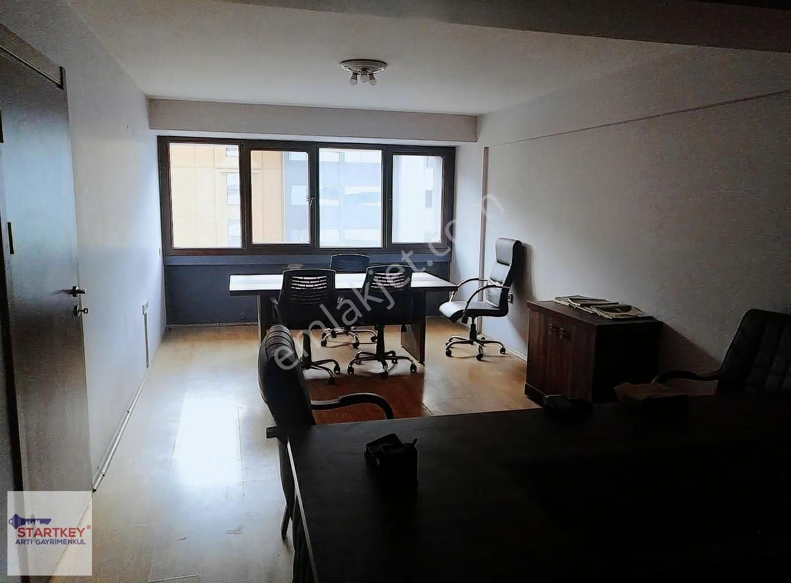 İzmir Kahramanlar Satılık 2+1 Ofis