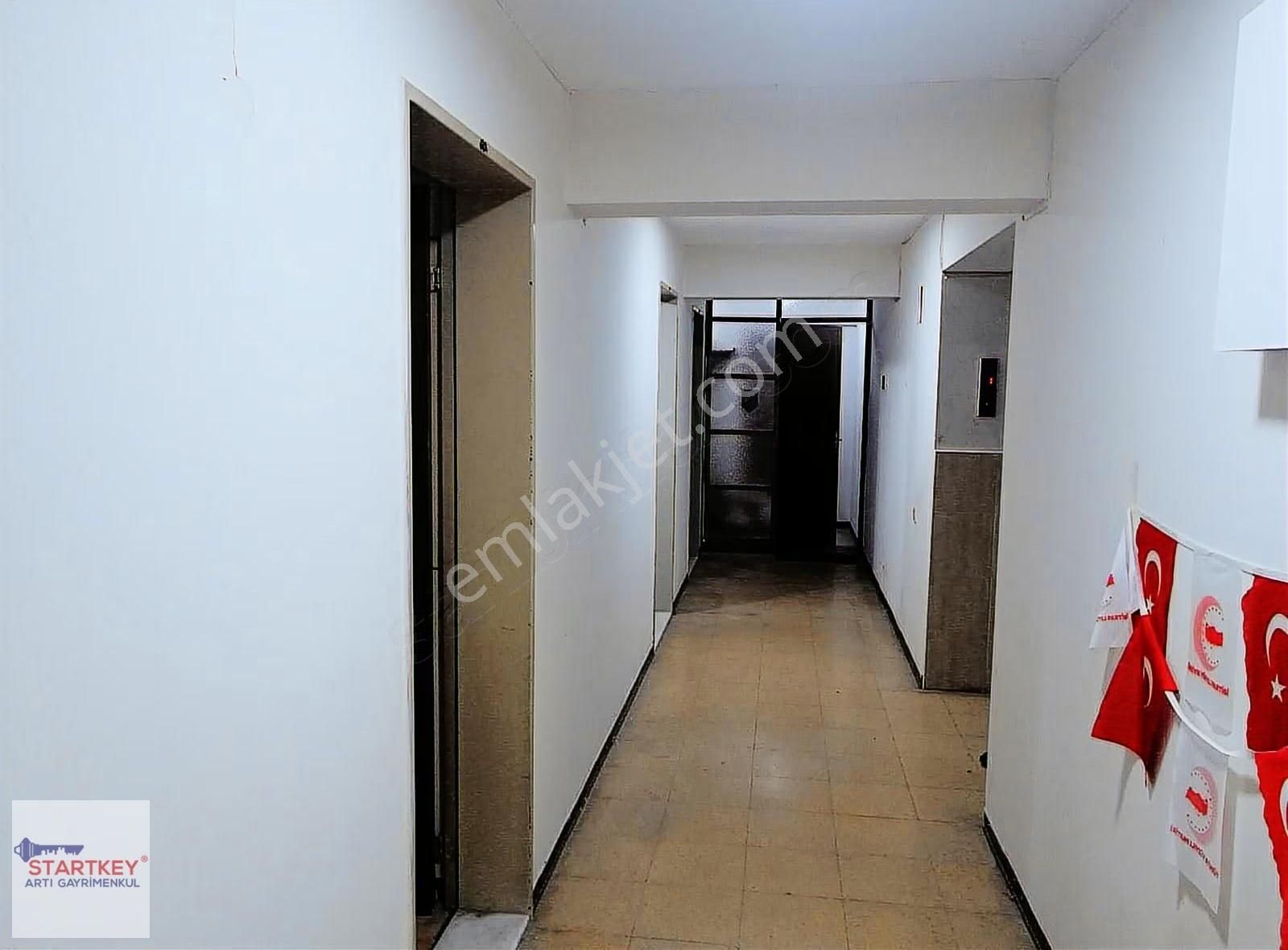 İzmir Kahramanlar Satılık 2+1 Ofis - Görsel 5