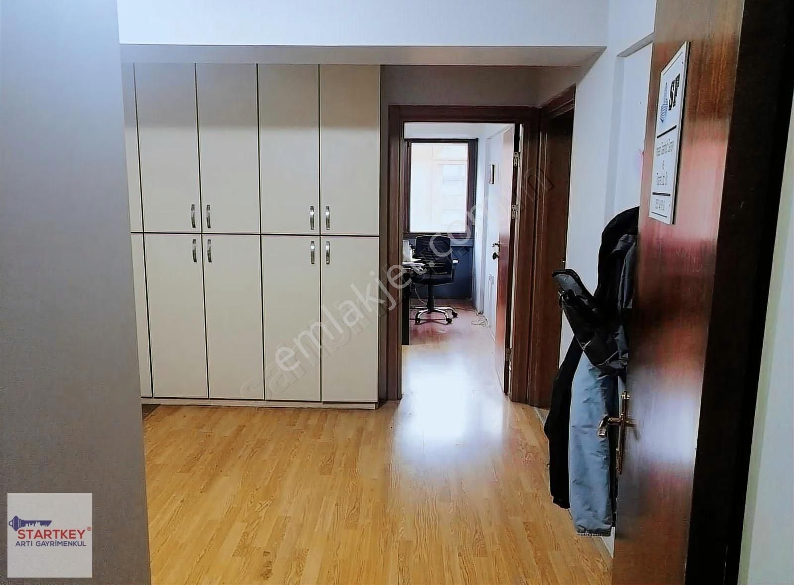 İzmir Kahramanlar Satılık 2+1 Ofis - Görsel 2