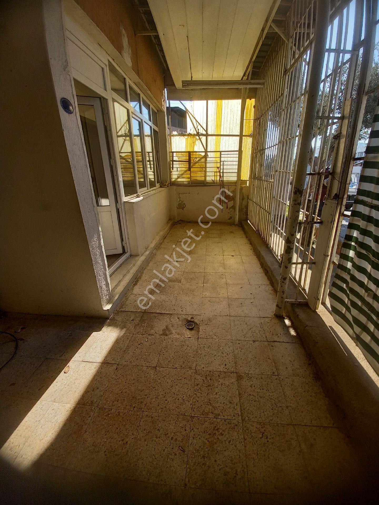 Gaziemir Aktepe Kiralık 2+1 Daire - Görsel 10