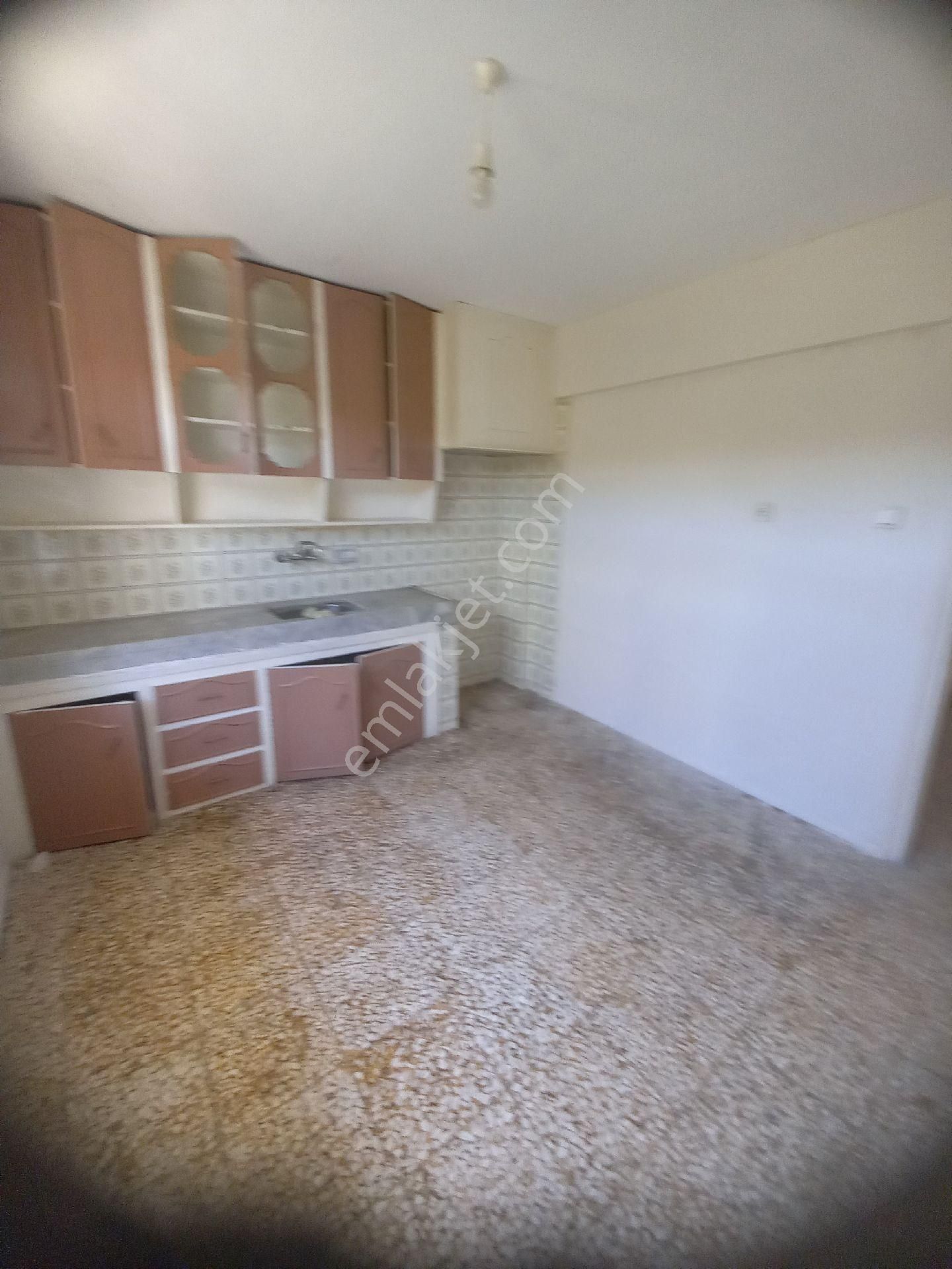 Gaziemir Aktepe Kiralık 2+1 Daire