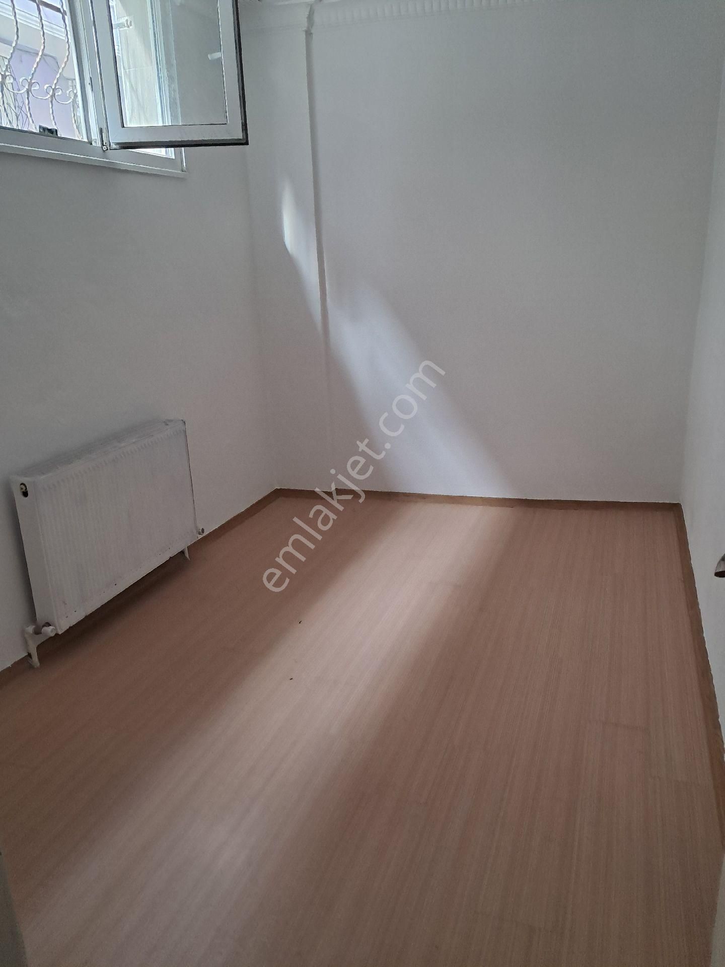 Yenimahallede 2+1 Satılık Boş Daire (bahçekatı ) - Görsel 2