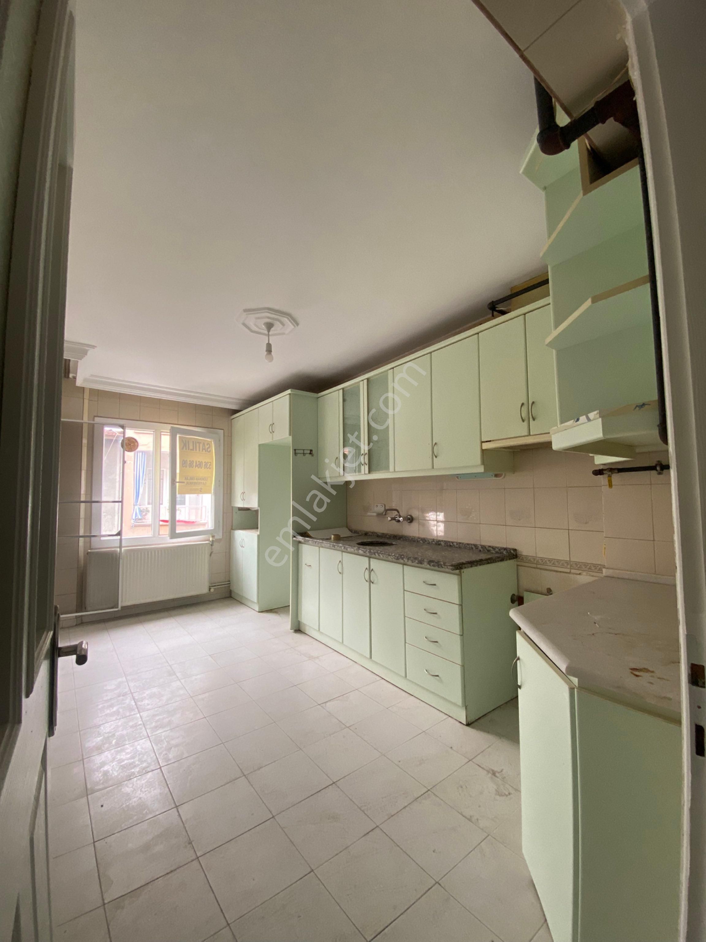 Hürriyet Mahallesinde Fırsat 3+1 Daire - Görsel 12